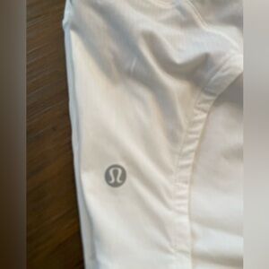 Lululemon Speed Up High-Rise Lined shorts 2.5